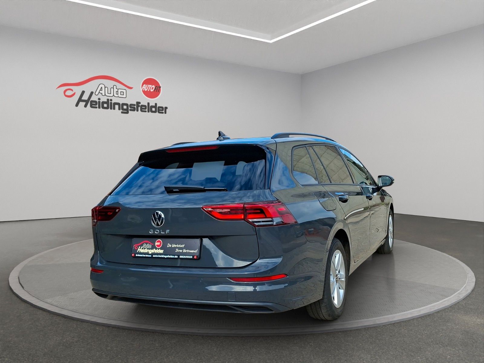 Volkswagen Golf 2023 г. Серый, пробег 51399 км