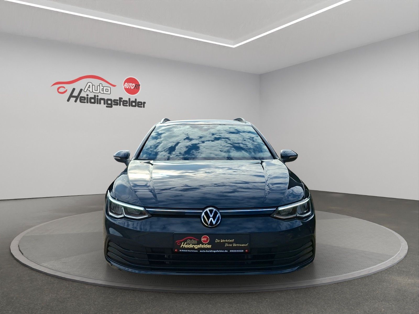 Volkswagen Golf 2023 г. Серый, пробег 51399 км