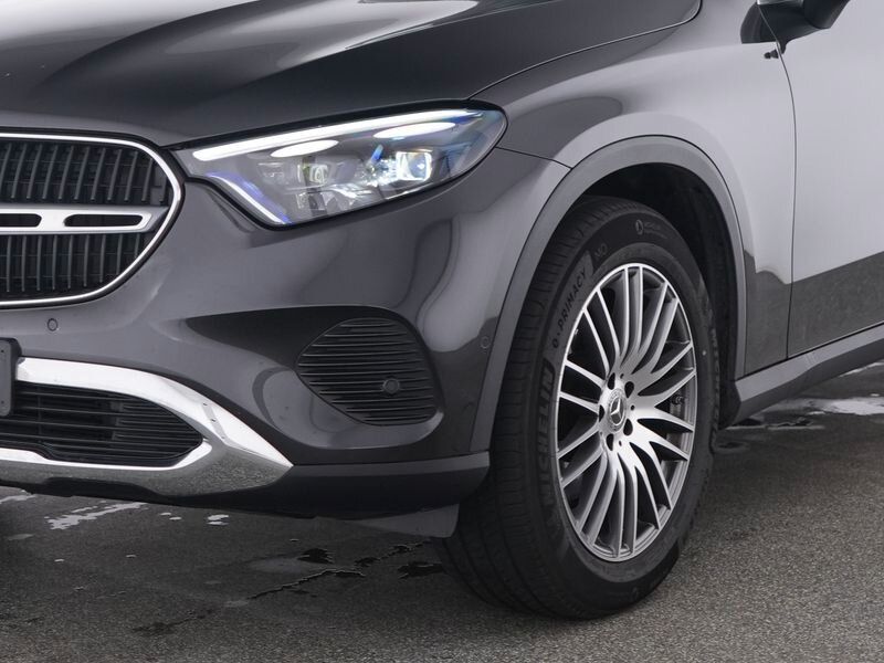 Mercedes-Benz GLC 220 2025 г. Серый, пробег 18328 км