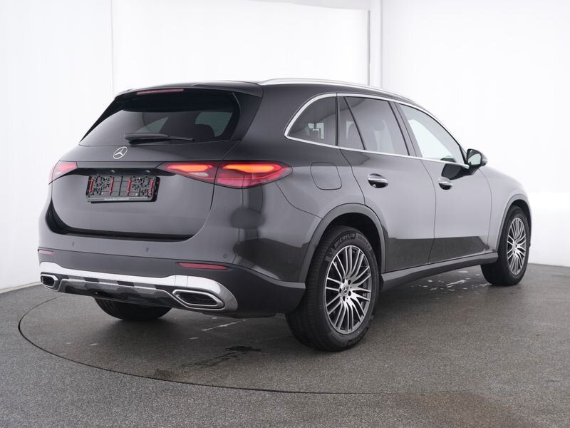 Mercedes-Benz GLC 220 2025 г. Серый, пробег 18328 км
