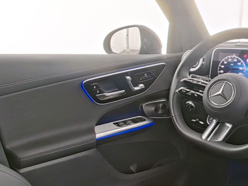 Mercedes-Benz GLC 300 2025 г. Серый, пробег 14708 км