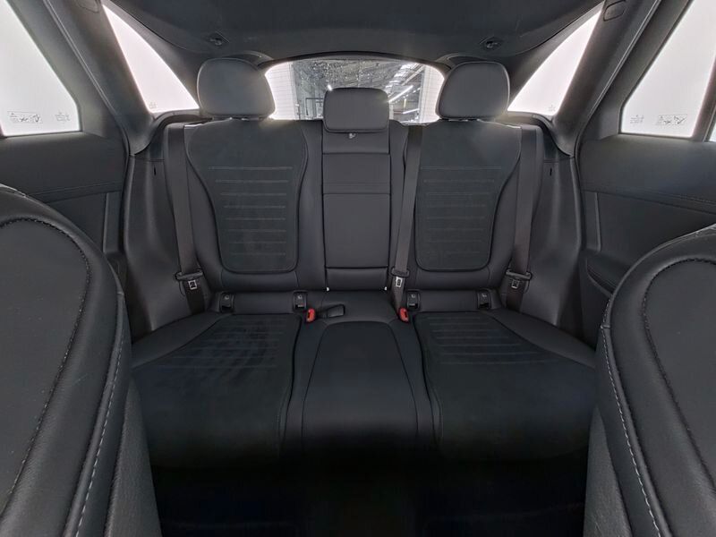 Mercedes-Benz GLC 300 2025 г. Серый, пробег 14708 км