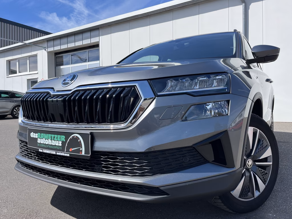 Skoda Karoq 2022 г. Серый, пробег 43381 км