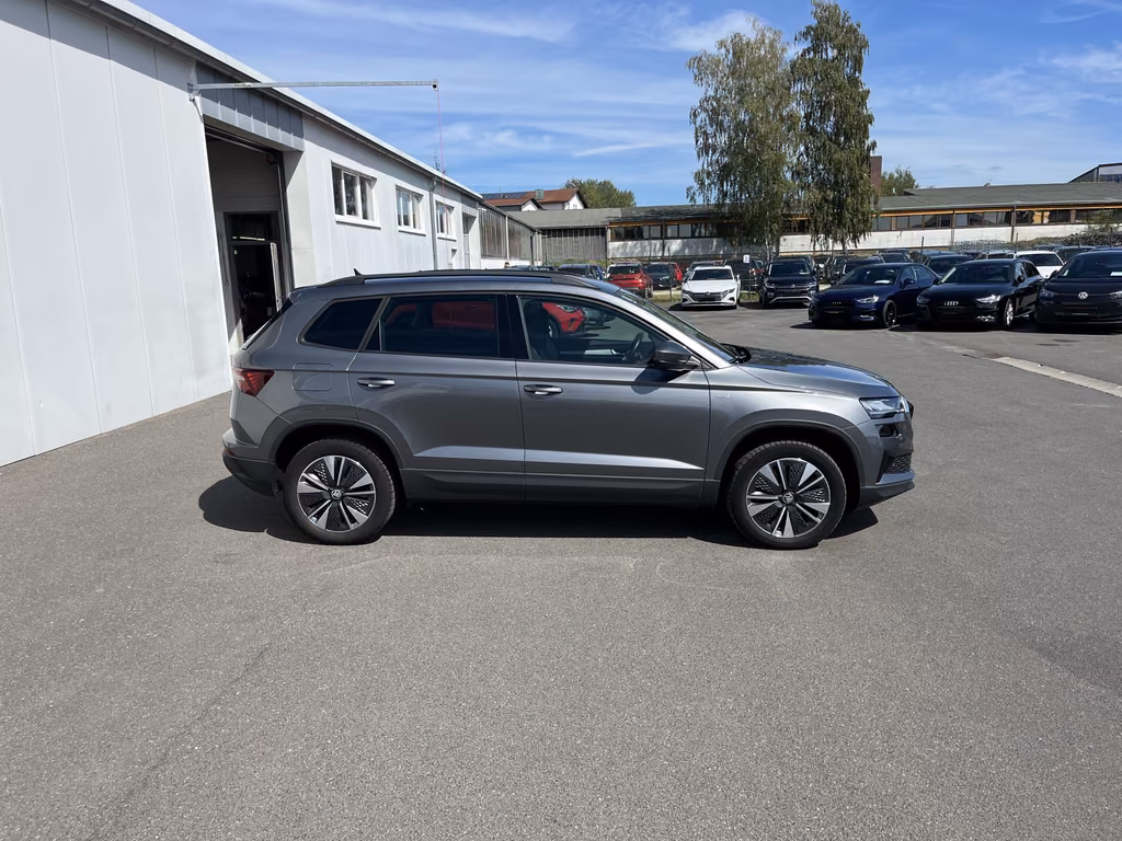 Skoda Karoq 2022 г. Серый, пробег 43381 км