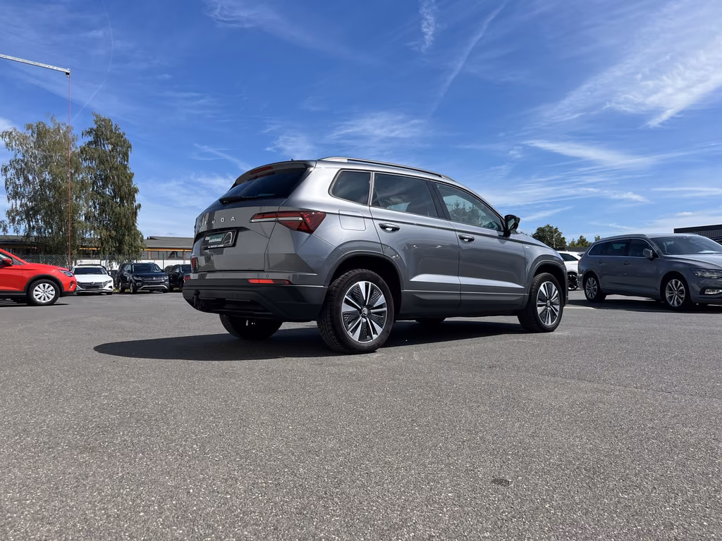 Skoda Karoq 2022 г. Серый, пробег 43381 км