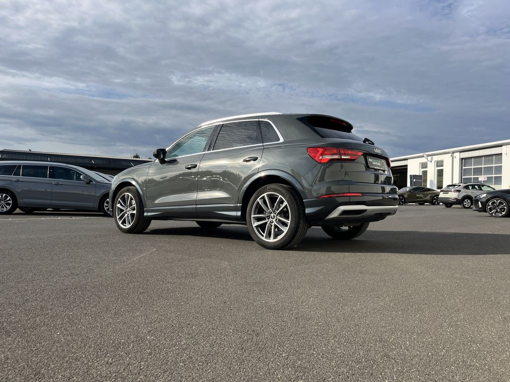Audi Q3 2023 г. Серый, пробег 29987 км