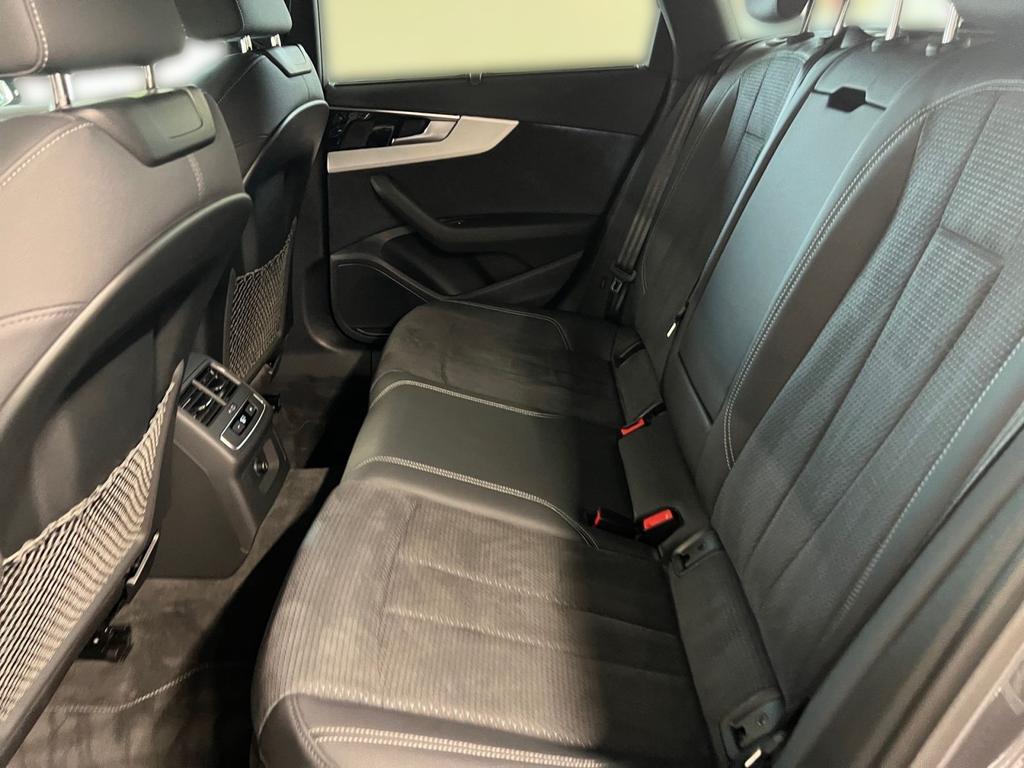 Audi A4 2022 г. Серый, пробег 51802 км