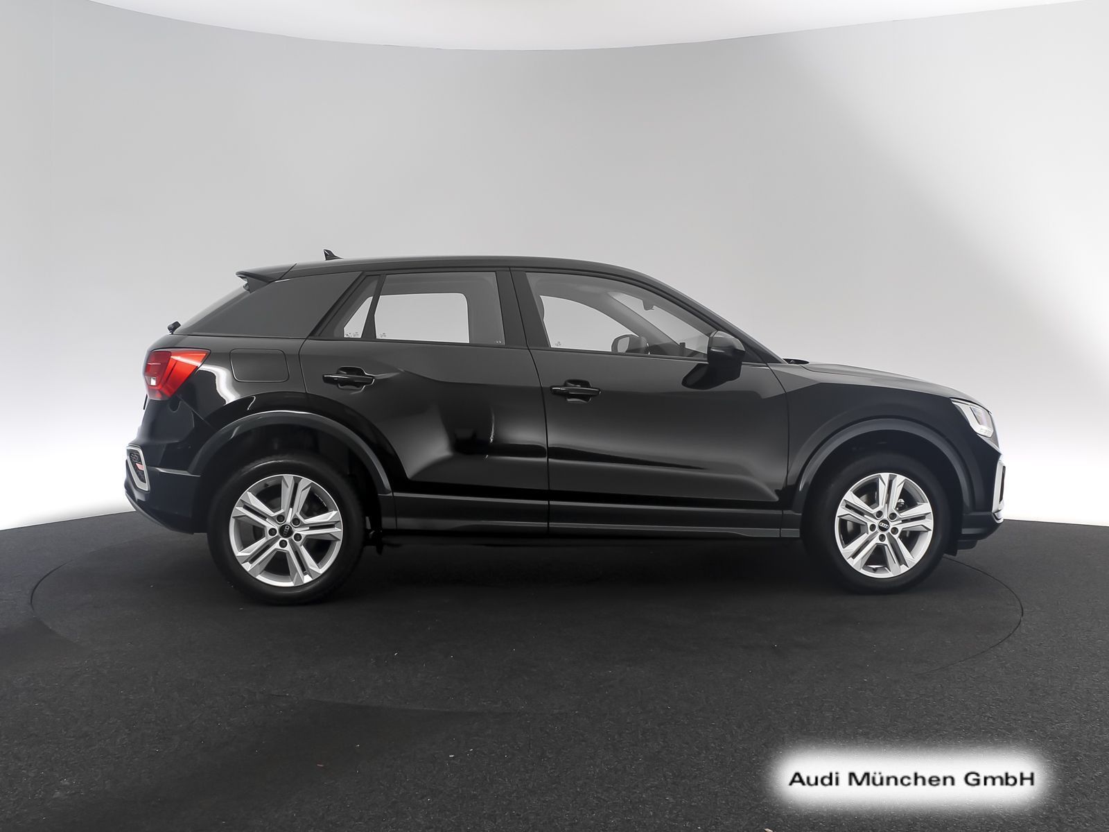Audi Q2 2022 г. Чёрный, пробег 40031 км