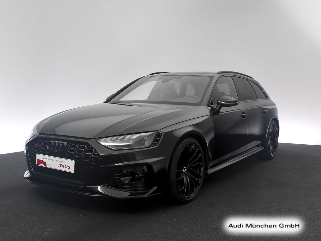 Audi RS4 2024 г. Чёрный, пробег 29617 км