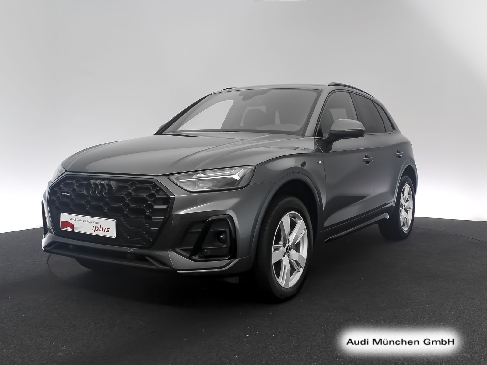 Audi Q5 2023 г. Серый, пробег 28227 км