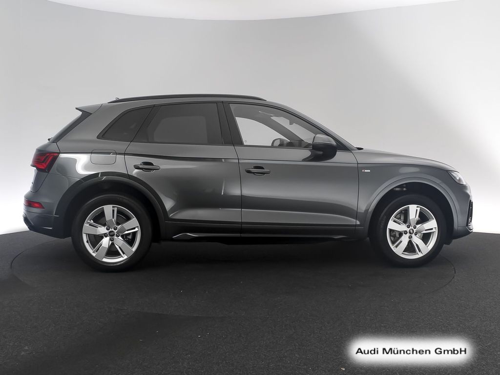 Audi Q5 2023 г. Серый, пробег 28227 км