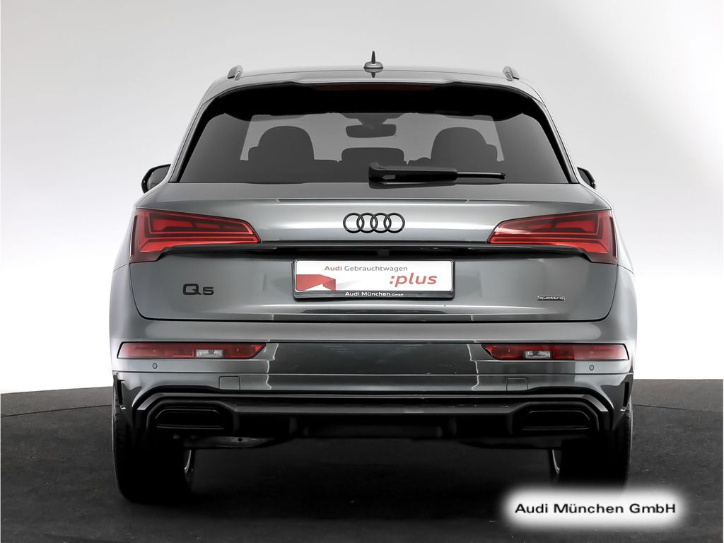 Audi Q5 2023 г. Серый, пробег 28227 км