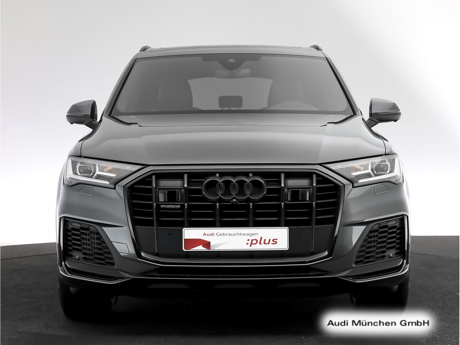 Audi Q7 2022 г. Серый, пробег 49094 км
