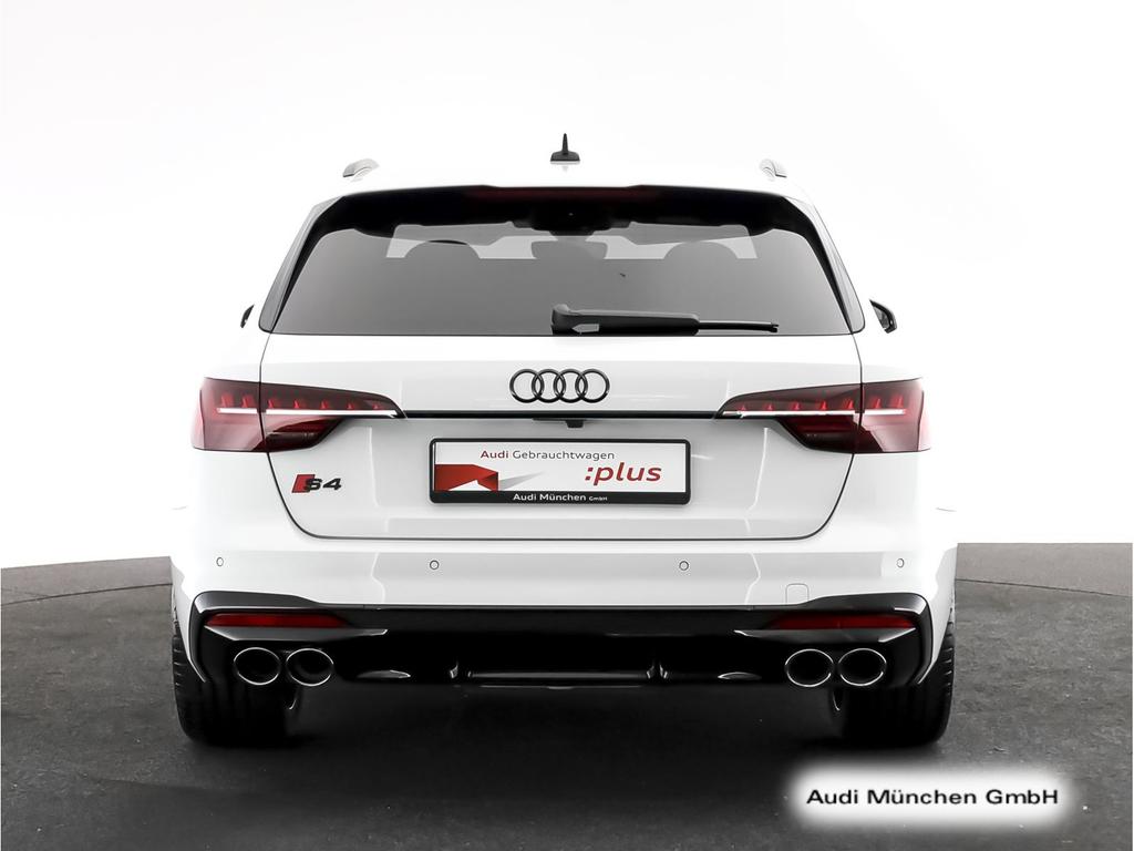 Audi S4 2024 г. Белый, пробег 15272 км