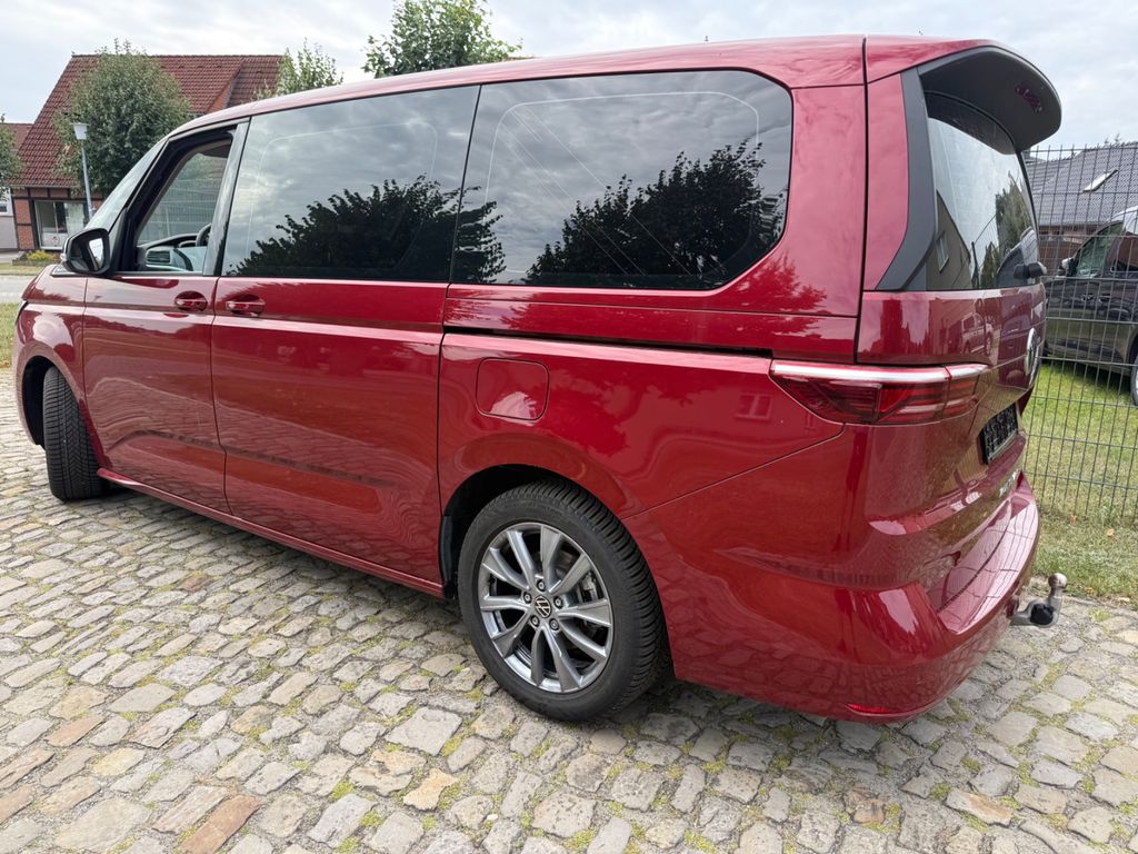 Volkswagen T7 MULTIVAN 2024 г. Красный, пробег 10000 км