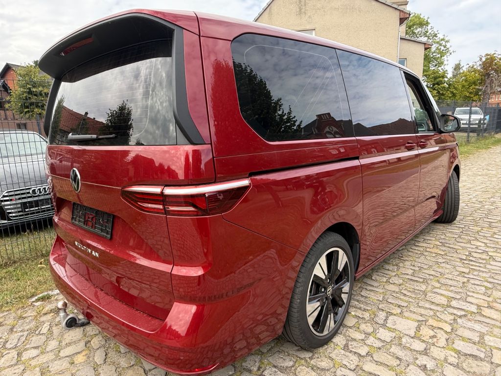 Volkswagen T7 MULTIVAN 2024 г. Красный, пробег 10000 км