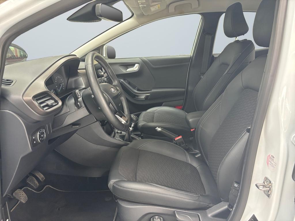 Ford Puma 2023 г. Белый, пробег 39969 км