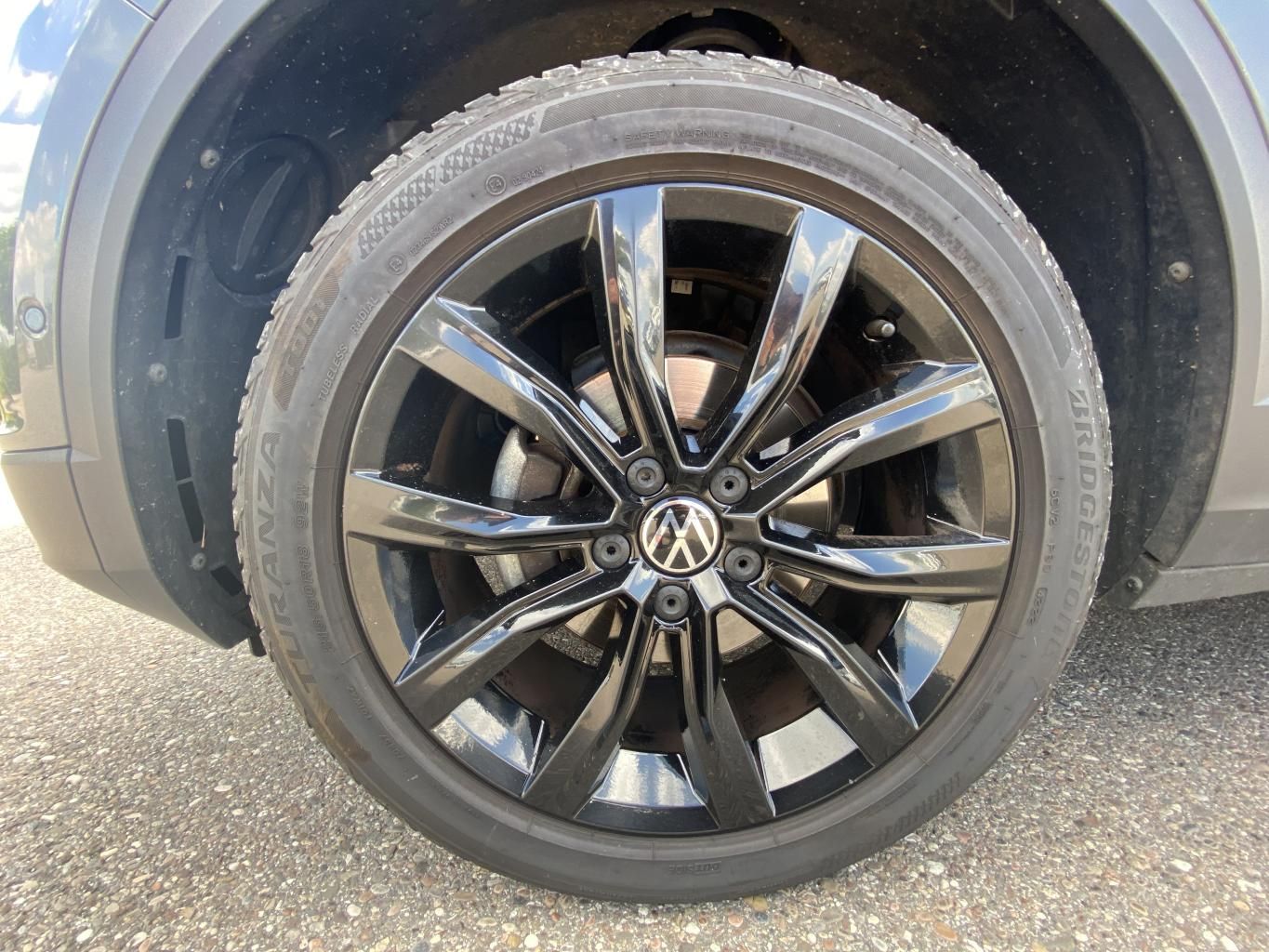 Volkswagen T-Roc 2023 г. Серый, пробег 35638 км