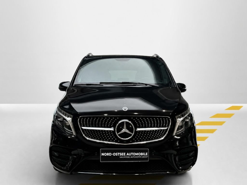 Mercedes-Benz V 300 2023 г. Чёрный, пробег 45337 км
