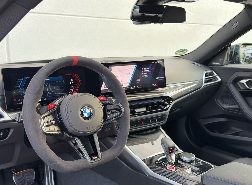 BMW M2 2025 г. Чёрный, пробег 39065 км
