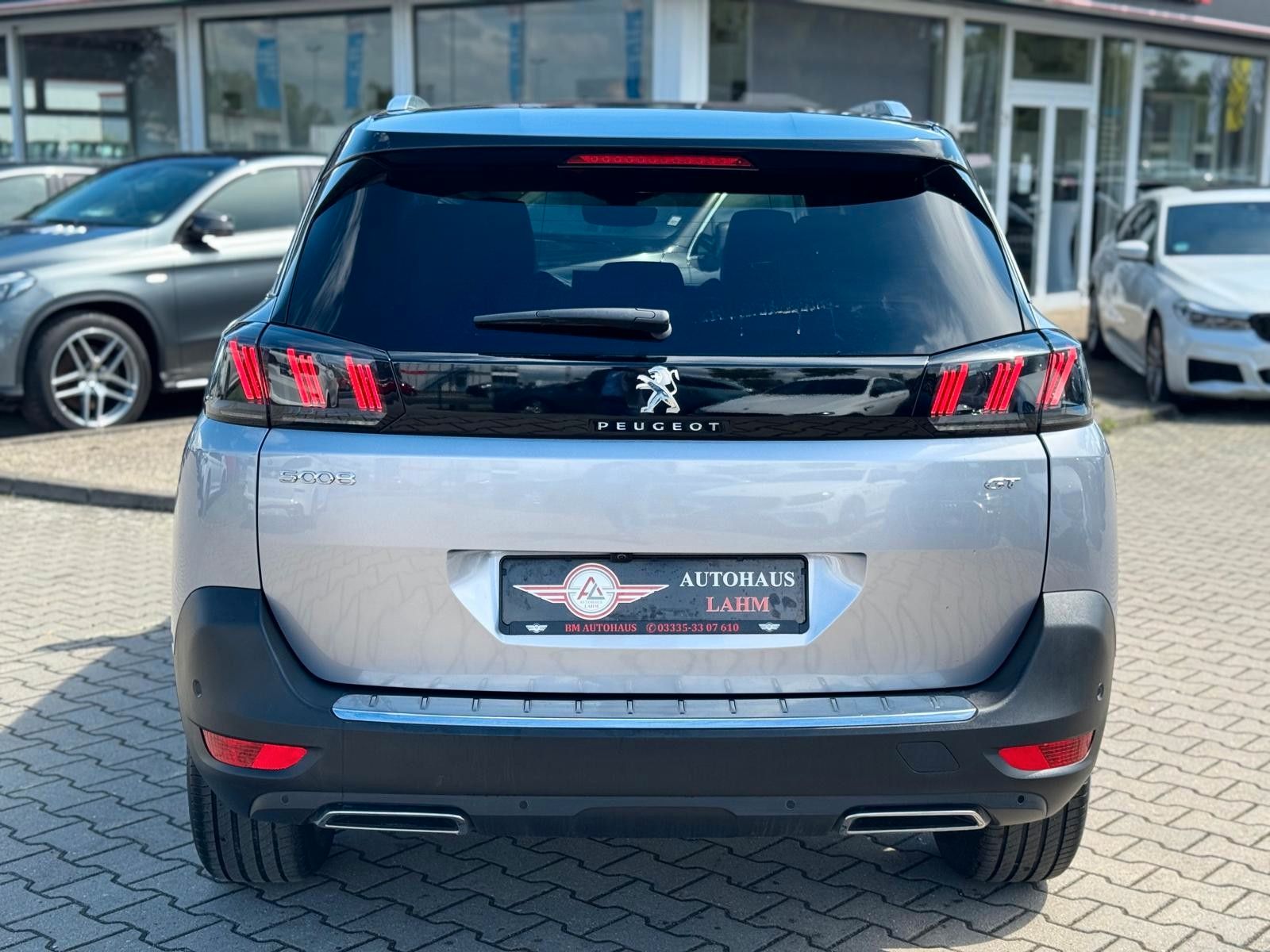 Peugeot 5008 2023 г. Серый, пробег 49000 км