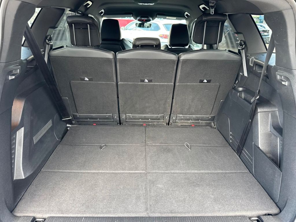 Peugeot 5008 2023 г. Серый, пробег 49000 км