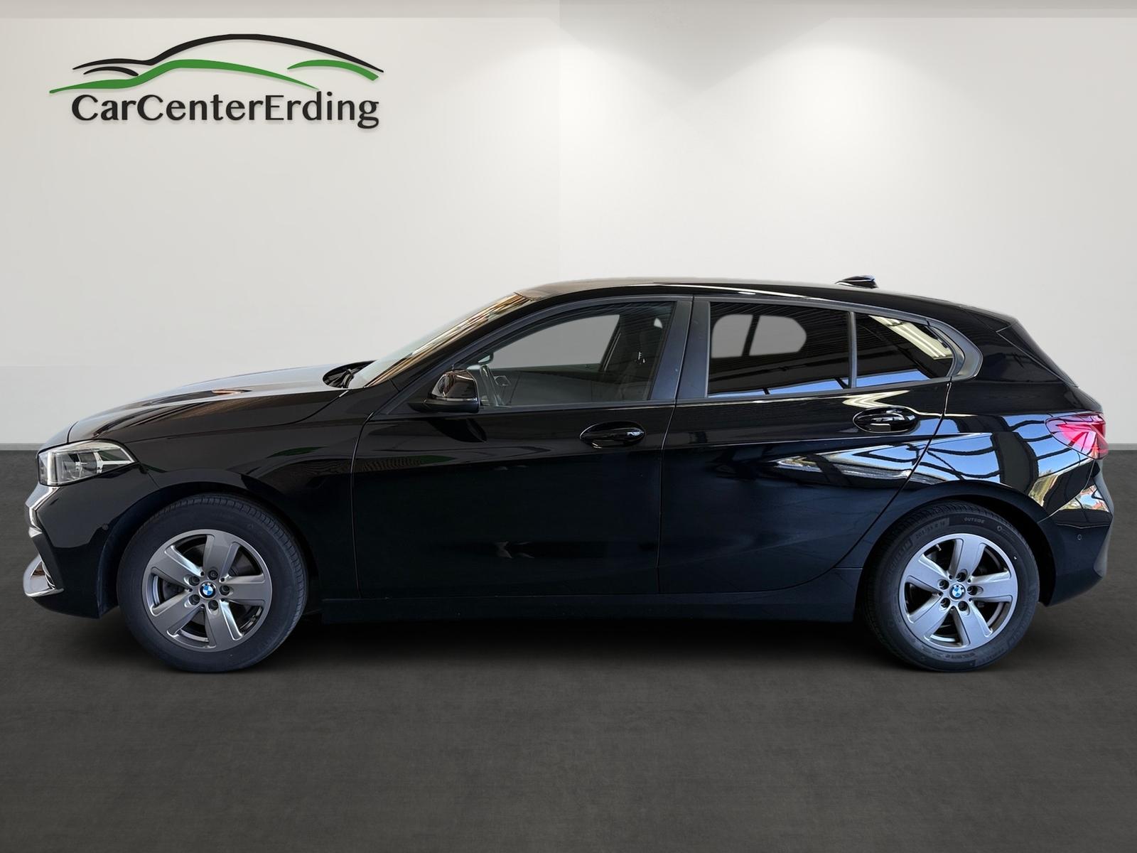 BMW 118 2022 г. Чёрный, пробег 46900 км