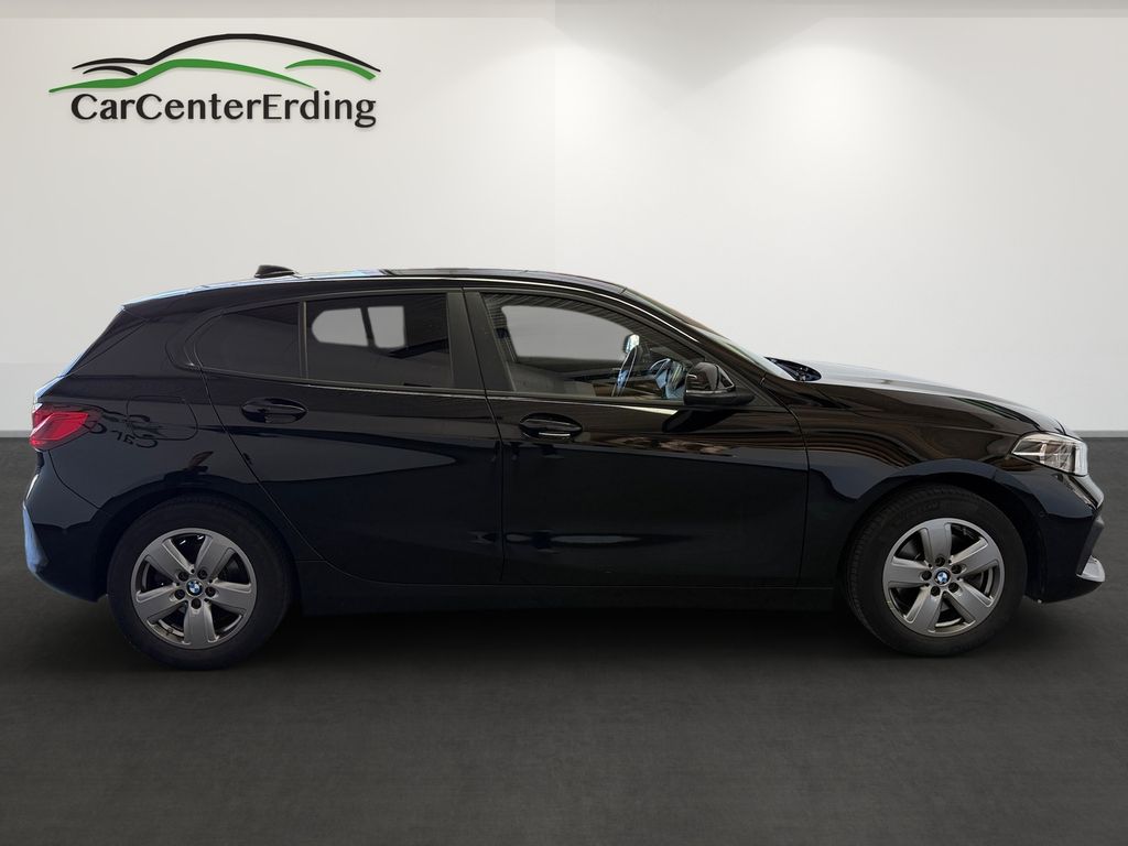 BMW 118 2022 г. Чёрный, пробег 46900 км