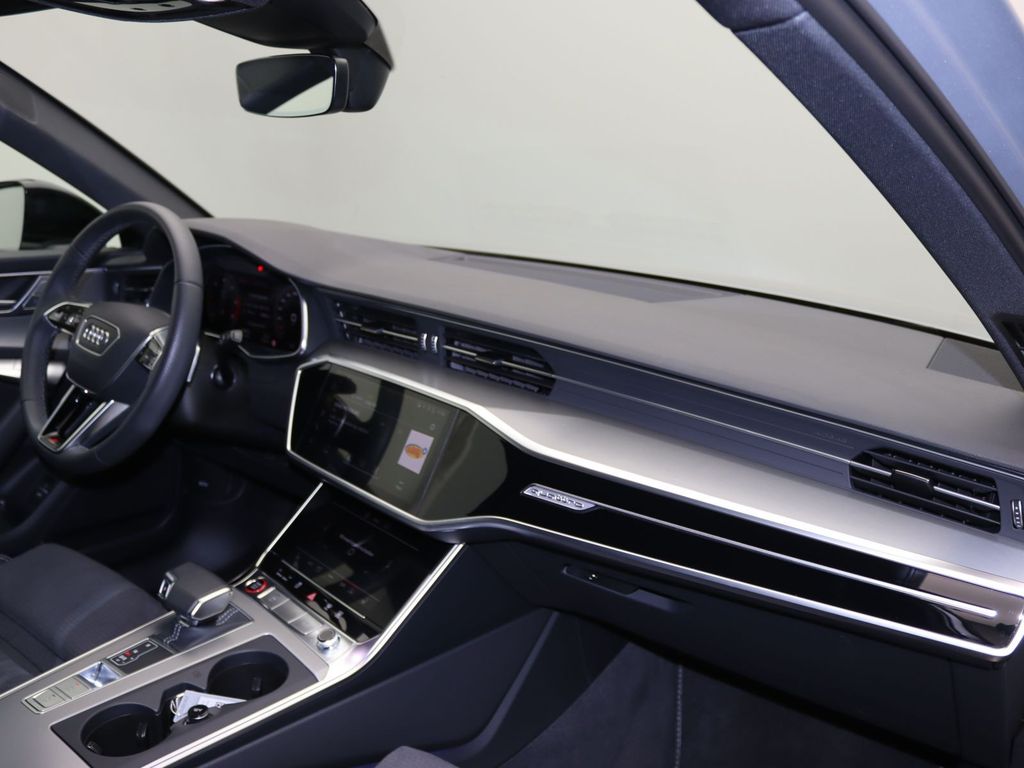 Audi S6 2023 г. Серебристый, пробег 31500 км