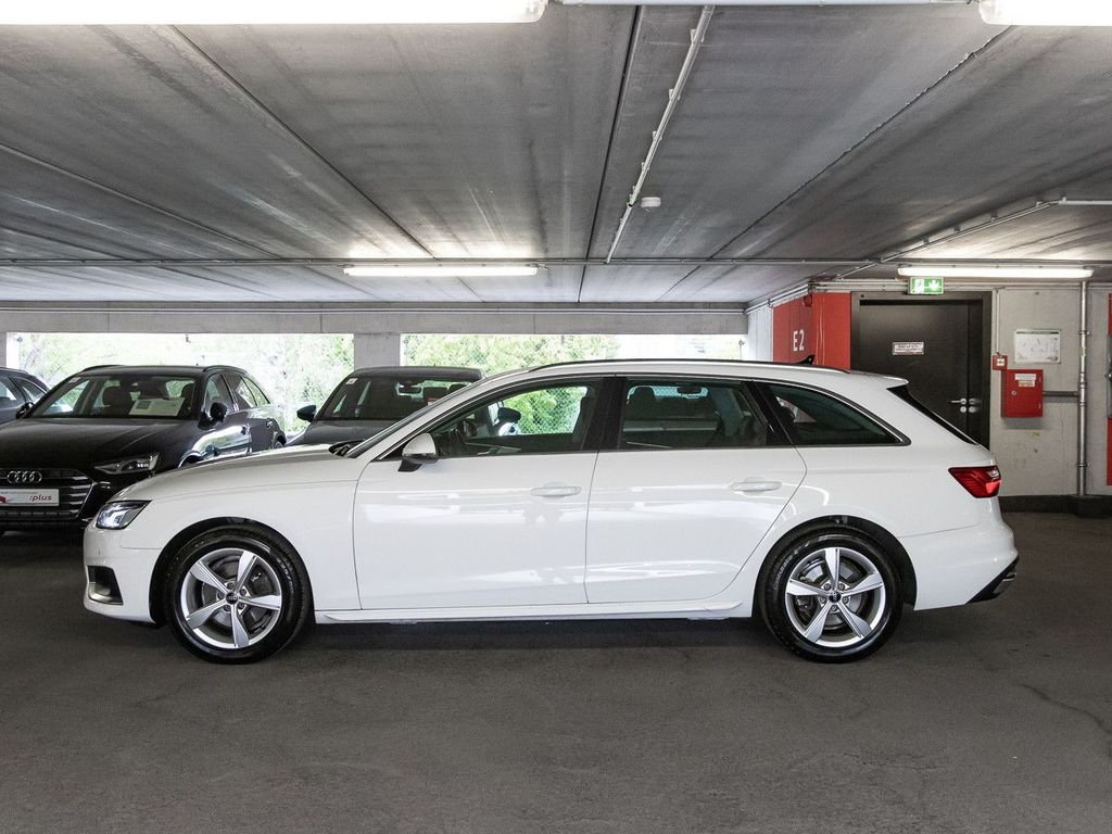 Audi A4 2023 г. Белый, пробег 53404 км