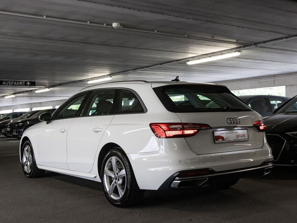 Audi A4 2023 г. Белый, пробег 53404 км