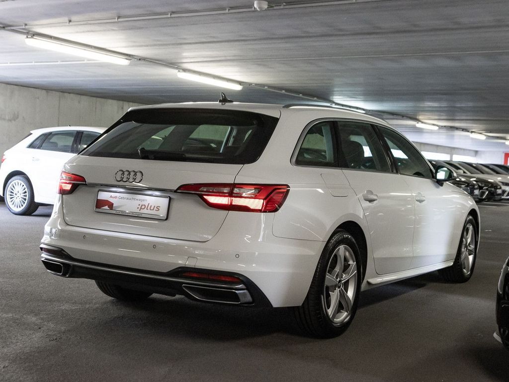 Audi A4 2023 г. Белый, пробег 53404 км
