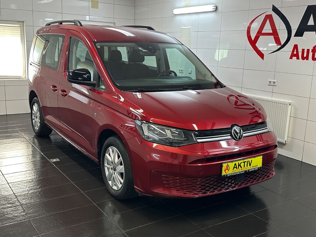Volkswagen Caddy 2022 г. Красный, пробег 40000 км