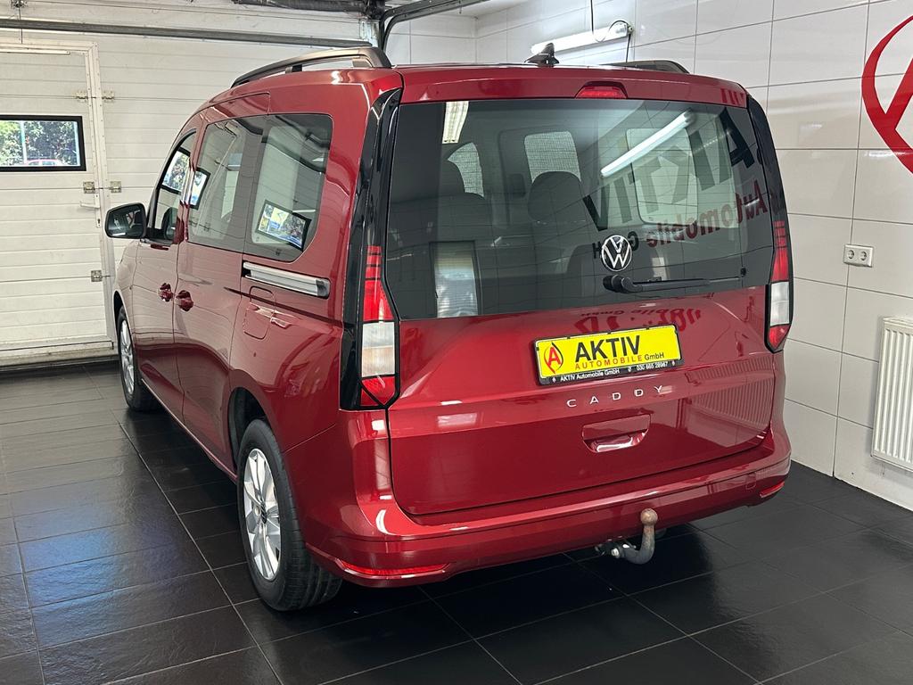 Volkswagen Caddy 2022 г. Красный, пробег 40000 км