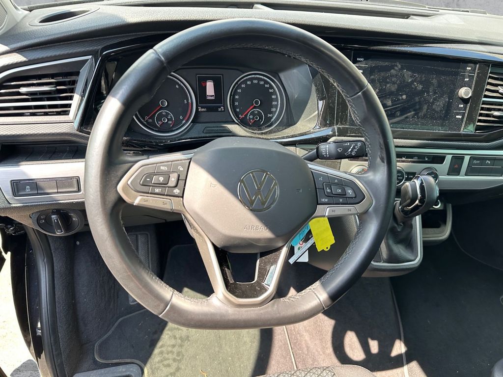 Volkswagen T6 CALIFORNIA 2024 г. Чёрный, пробег 45987 км