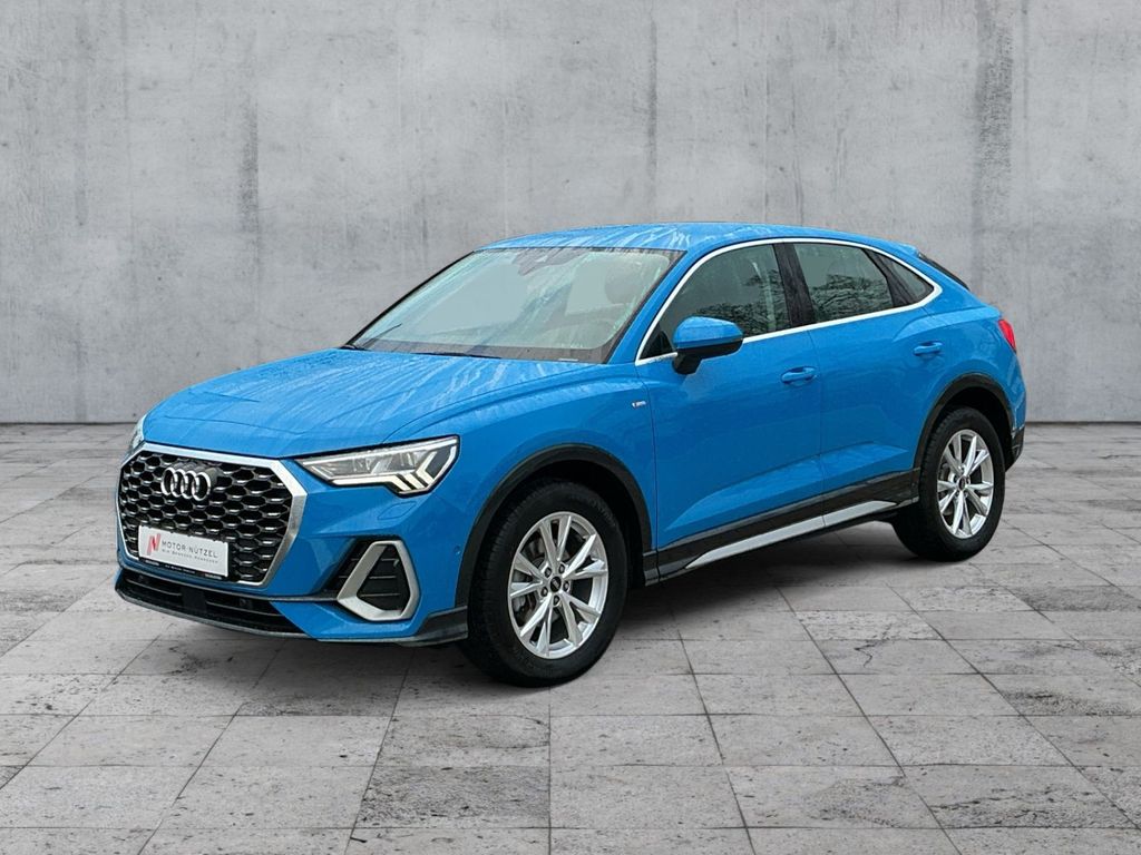 Audi Q3 2022 г. Синий, пробег 31367 км