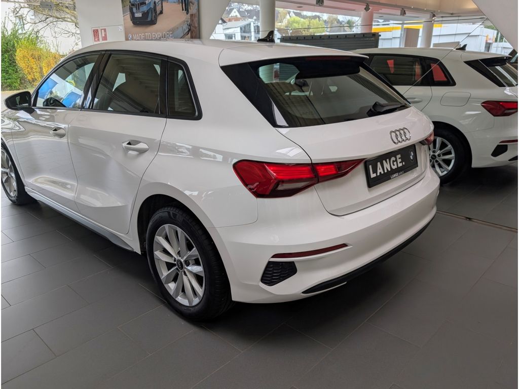 Audi A3 2022 г. Белый, пробег 55160 км