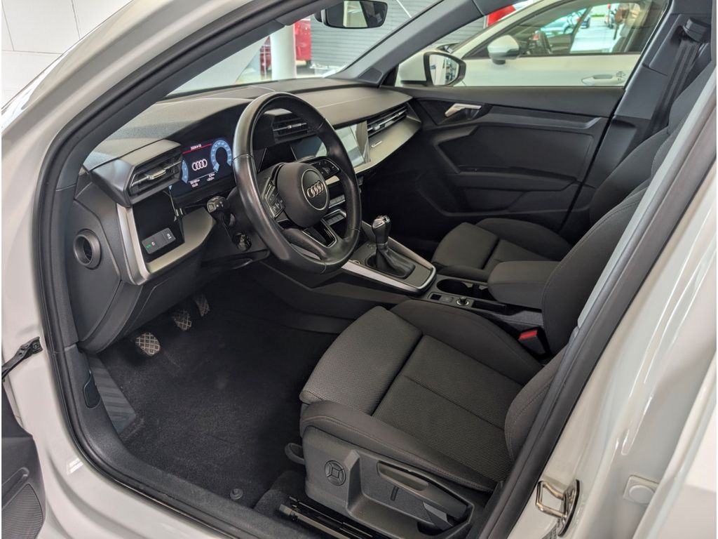 Audi A3 2022 г. Белый, пробег 55160 км