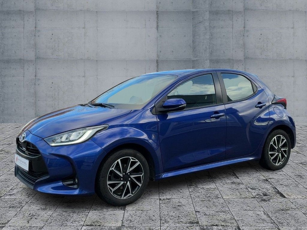 Toyota Yaris 2021 г. Синий, пробег 59030 км