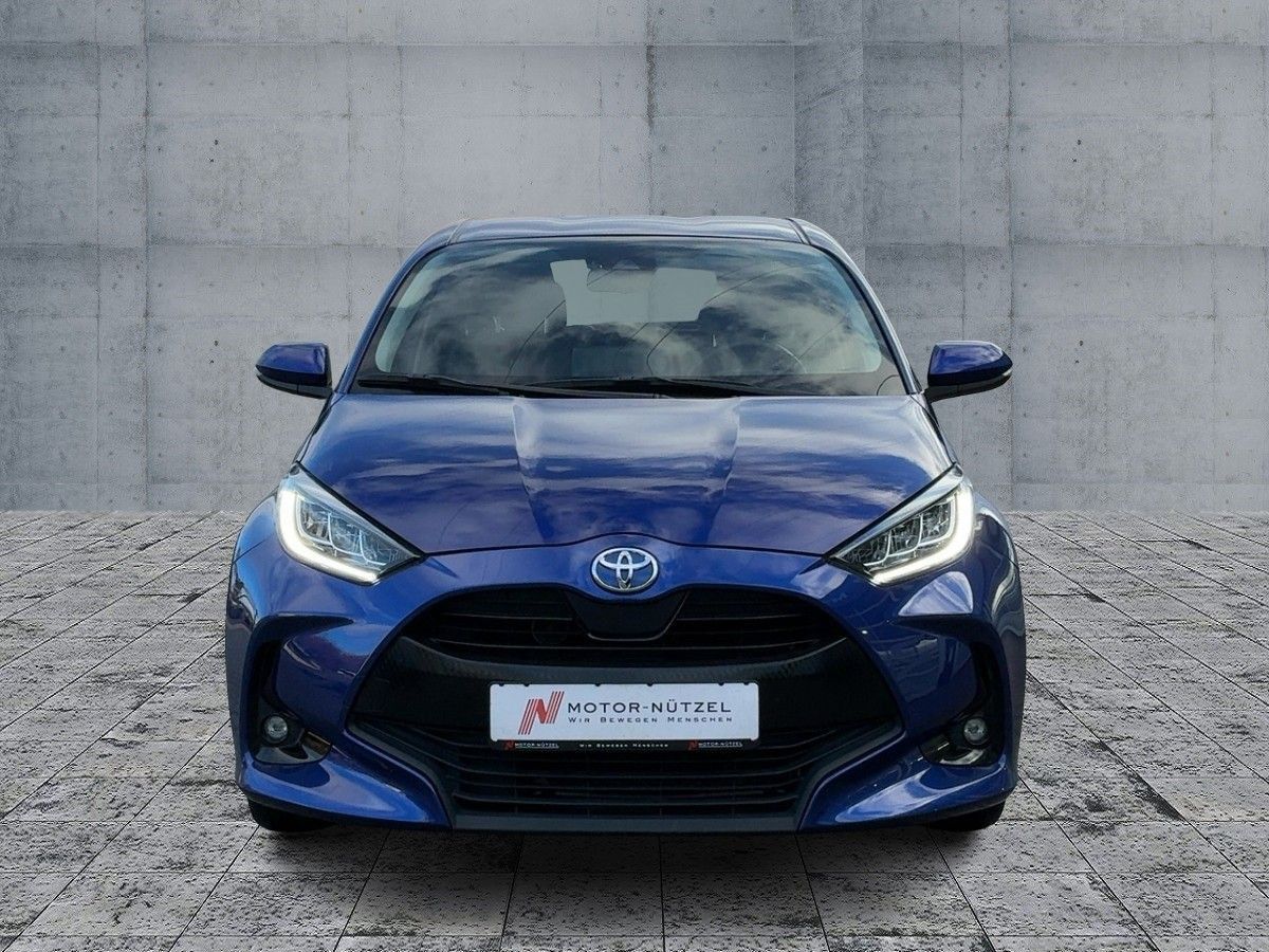 Toyota Yaris 2021 г. Синий, пробег 59030 км