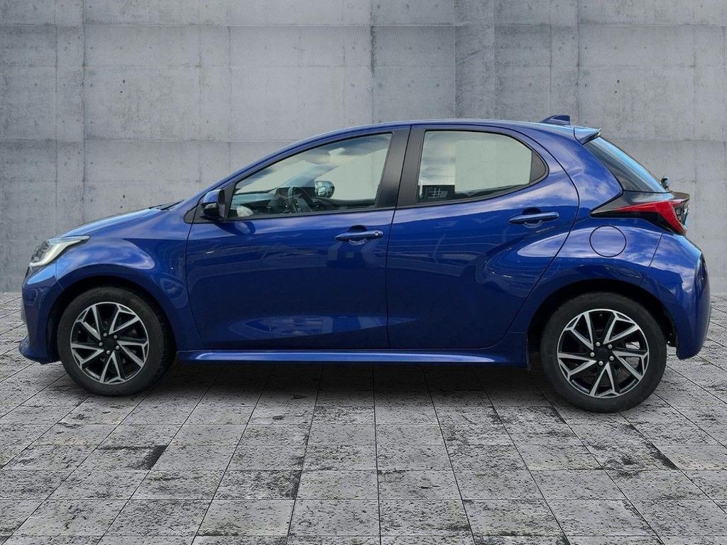 Toyota Yaris 2021 г. Синий, пробег 59030 км