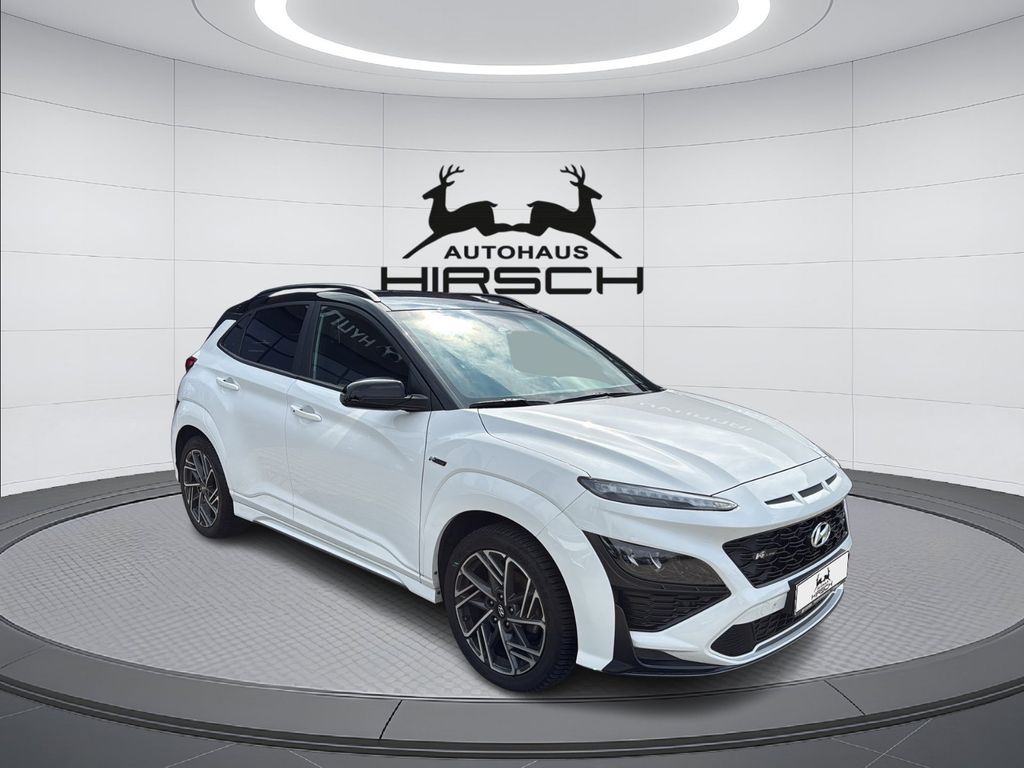 Hyundai Kona 2023 г. Белый, пробег 54522 км