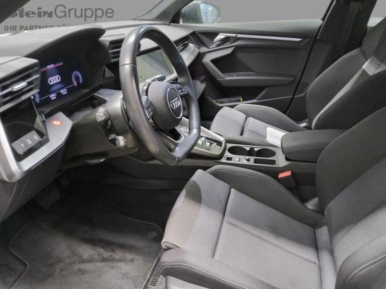Audi A3 2023 г. Чёрный, пробег 40950 км