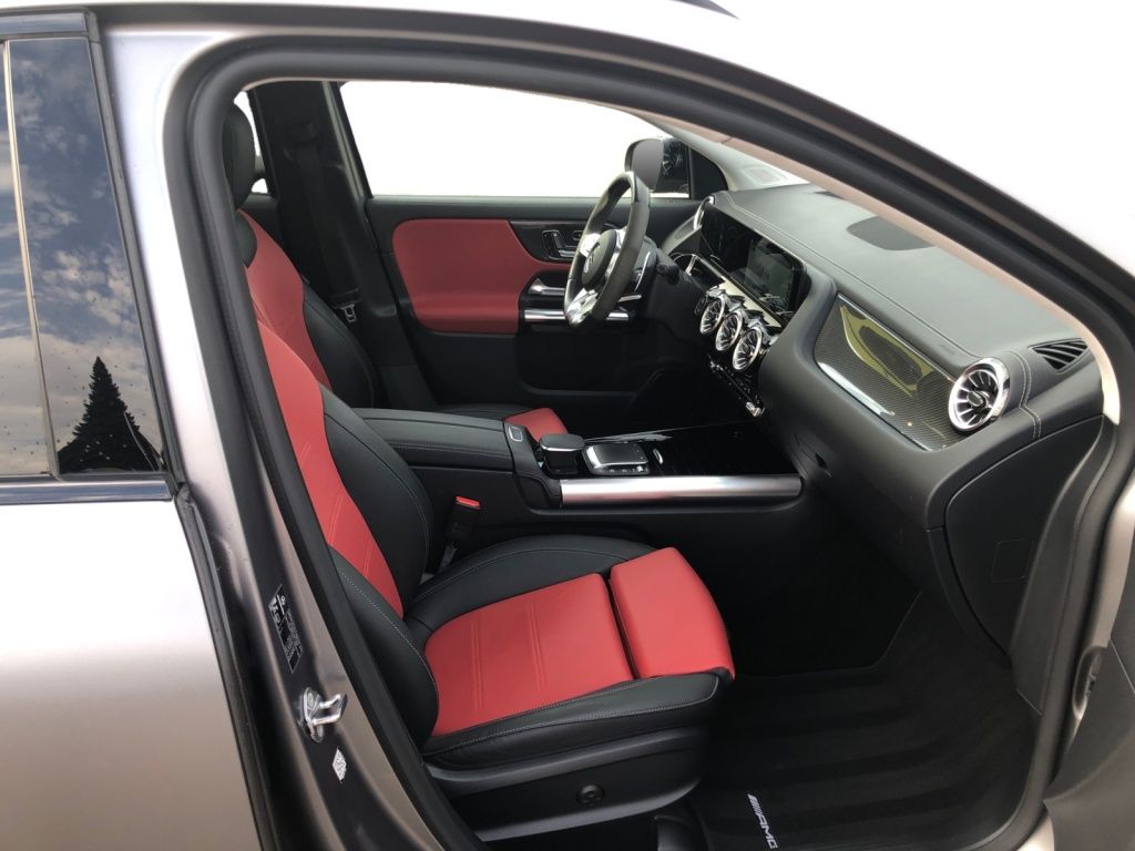 Mercedes-Benz GLA 35 AMG 2022 г. Серый, пробег 44460 км