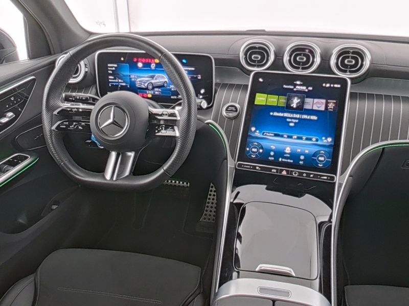 Mercedes-Benz GLC 300 2025 г. Серый, пробег 24094 км