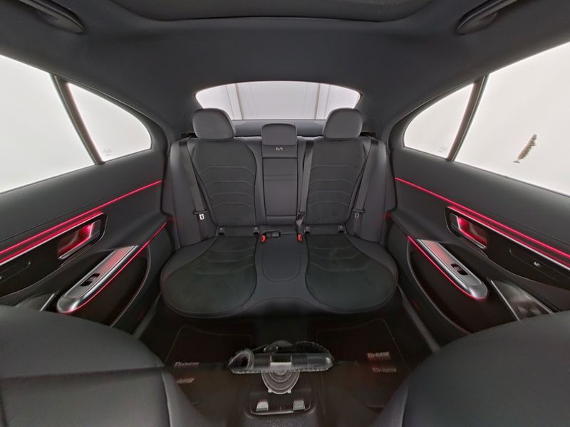 Mercedes-Benz E 220 2025 г. Серый, пробег 18099 км