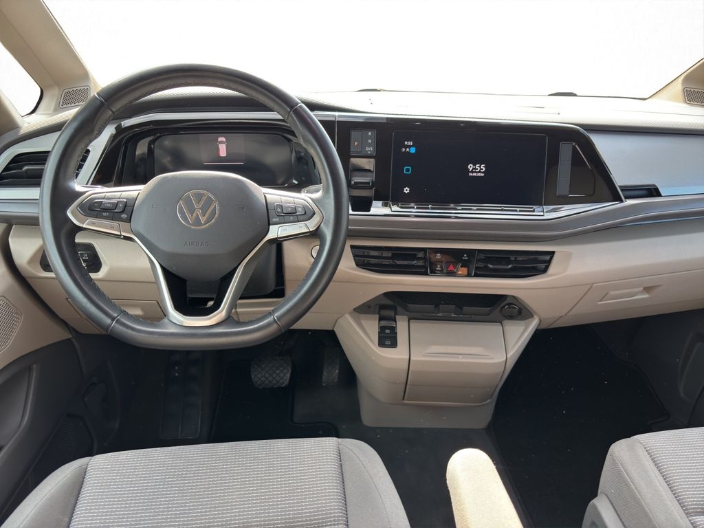 Volkswagen 8 series 2024 г. Серый, пробег 35500 км