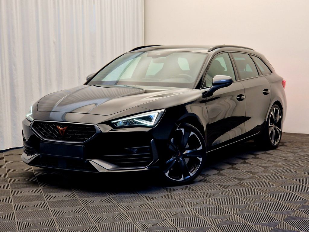 Cupra Leon 2022 г. Чёрный, пробег 38000 км