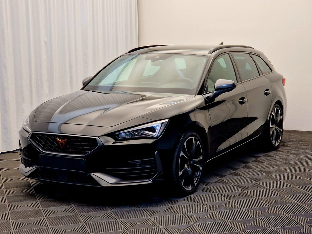 Cupra Leon 2022 г. Чёрный, пробег 38000 км