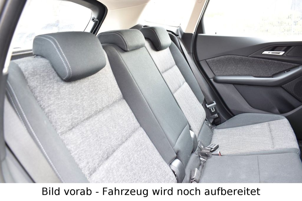 BMW 218 ACTIVE TOURER 2022 г. Чёрный, пробег 44223 км